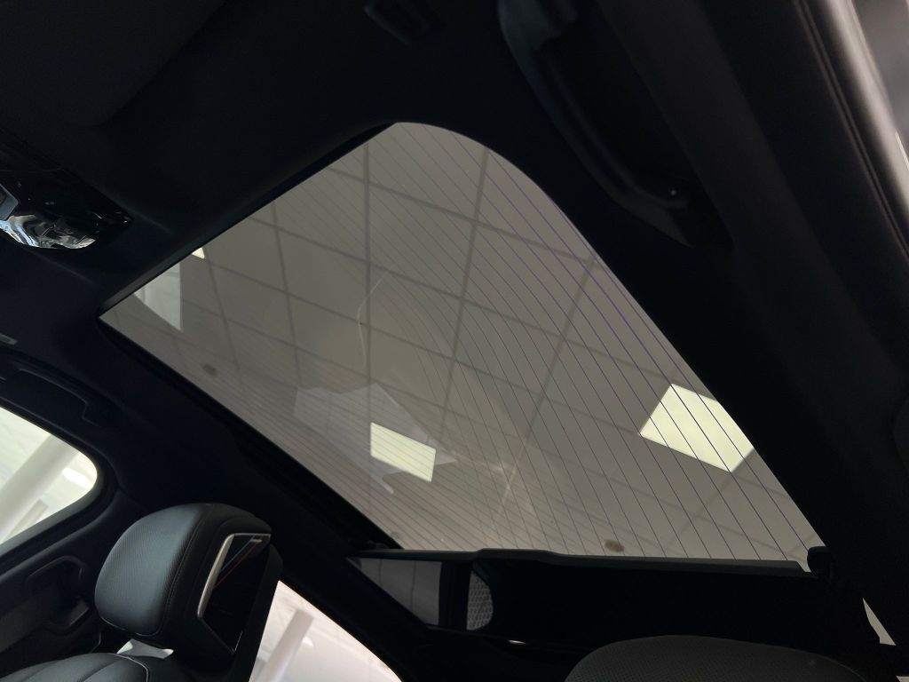 BMW 740 d xDrive M-Sport PANO-SKY*THEATRE*B&W*STHZG*