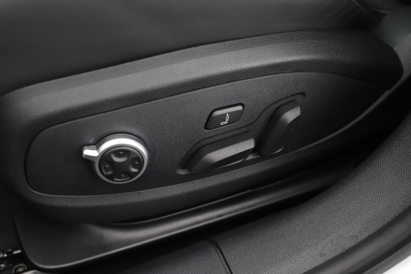 Audi S4 - Bild 9