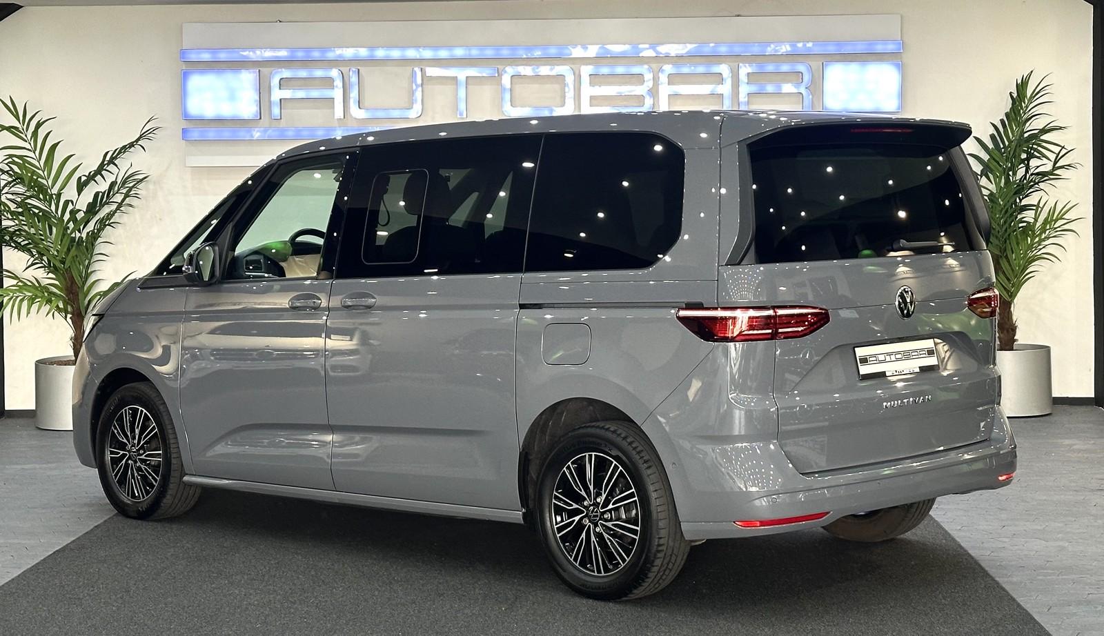 Volkswagen T7 Multivan 7S*EASYOP_ADVANCED*TISCH*AHK*RFK*ACC
