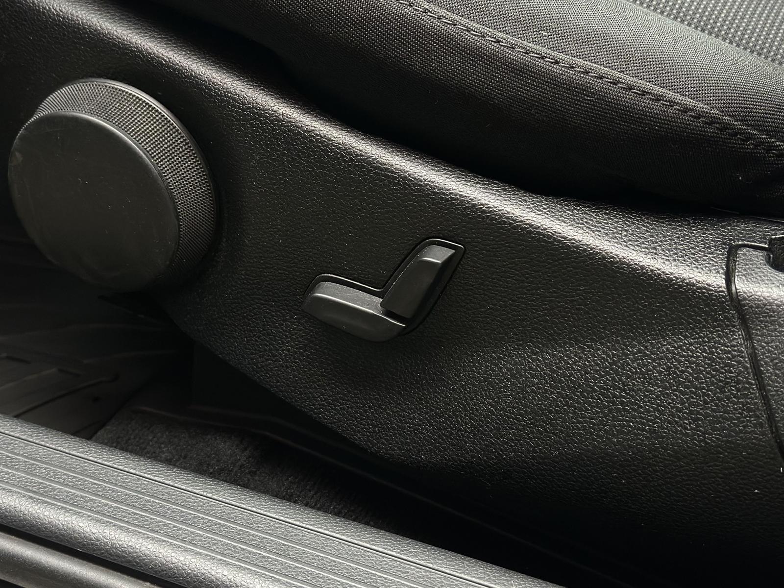 Mercedes-Benz GLK220 2009 — photo 33