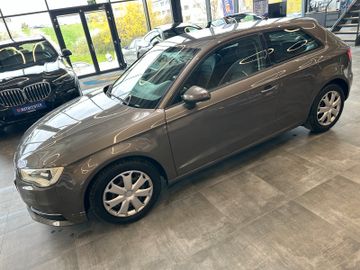 Audi A3 attraction *Klima*Xenon*SoundSystem*