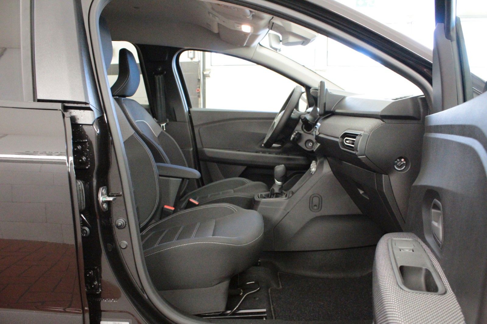Fahrzeugabbildung Dacia Jogger Hybrid 140 Expression*7-Sitzer*