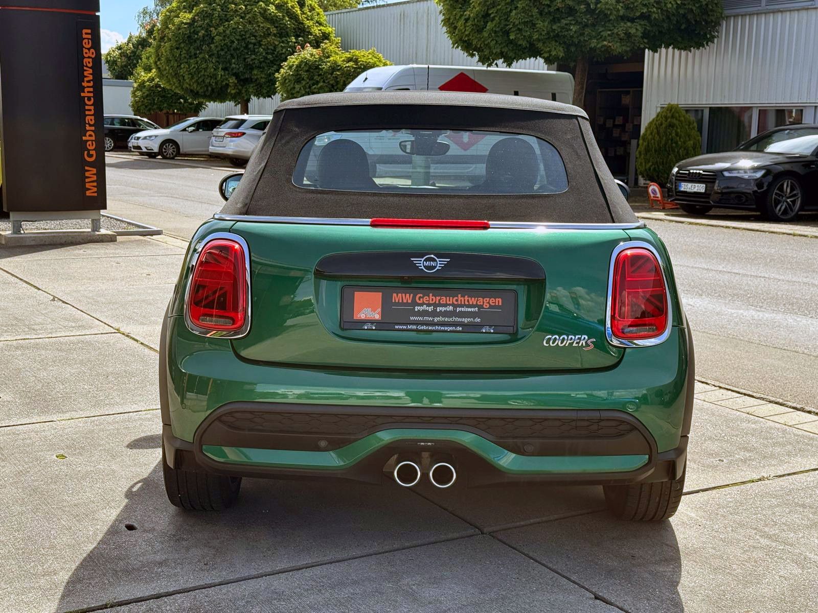 Fahrzeugabbildung MINI COOPER S Cabrio Classic-Trim Aut. ACC HUD KAM BT