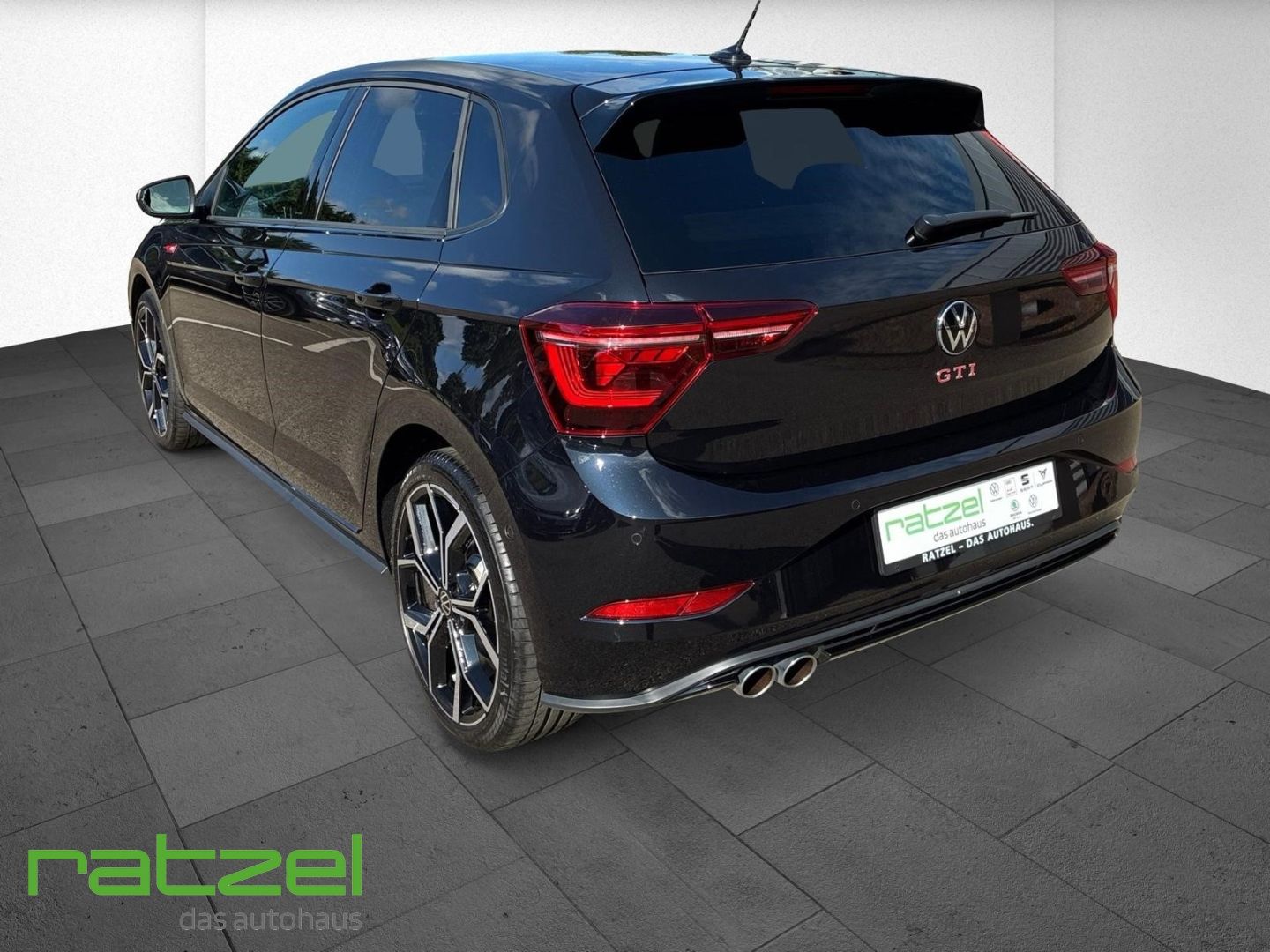 Fahrzeugabbildung Volkswagen Polo GTI 2.0 TSI DSG Navi Digitales Cockpit LED