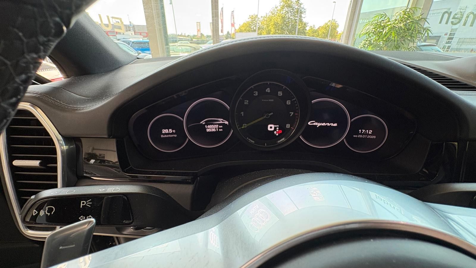 Fahrzeugabbildung Porsche Cayenne Coupe E-Hybrid allrad lenkung