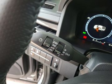 KGM Musso Grand Black 2.2 AT Navi°Leder° Sperrdiff°A