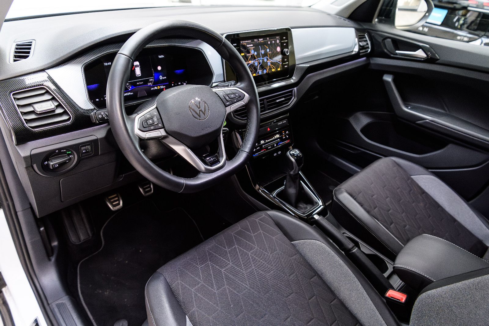 Fahrzeugabbildung Volkswagen T-Cross 1.0 TSI Goal +NAVI +LED