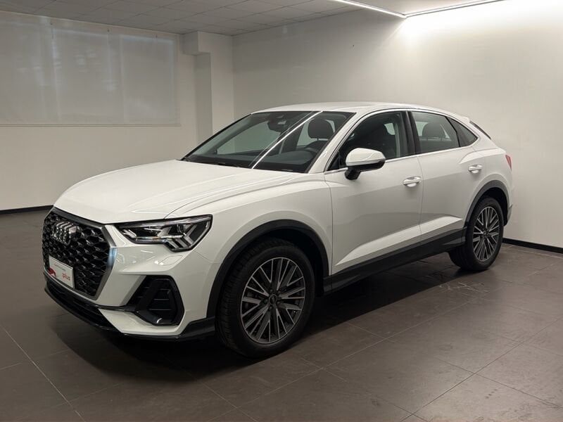 Image of Audi Q3