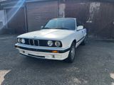 BMW 318i E30 Touring Alpinweiss 2.Hand Oldtimer - BMW 318 aus 1990: 318i