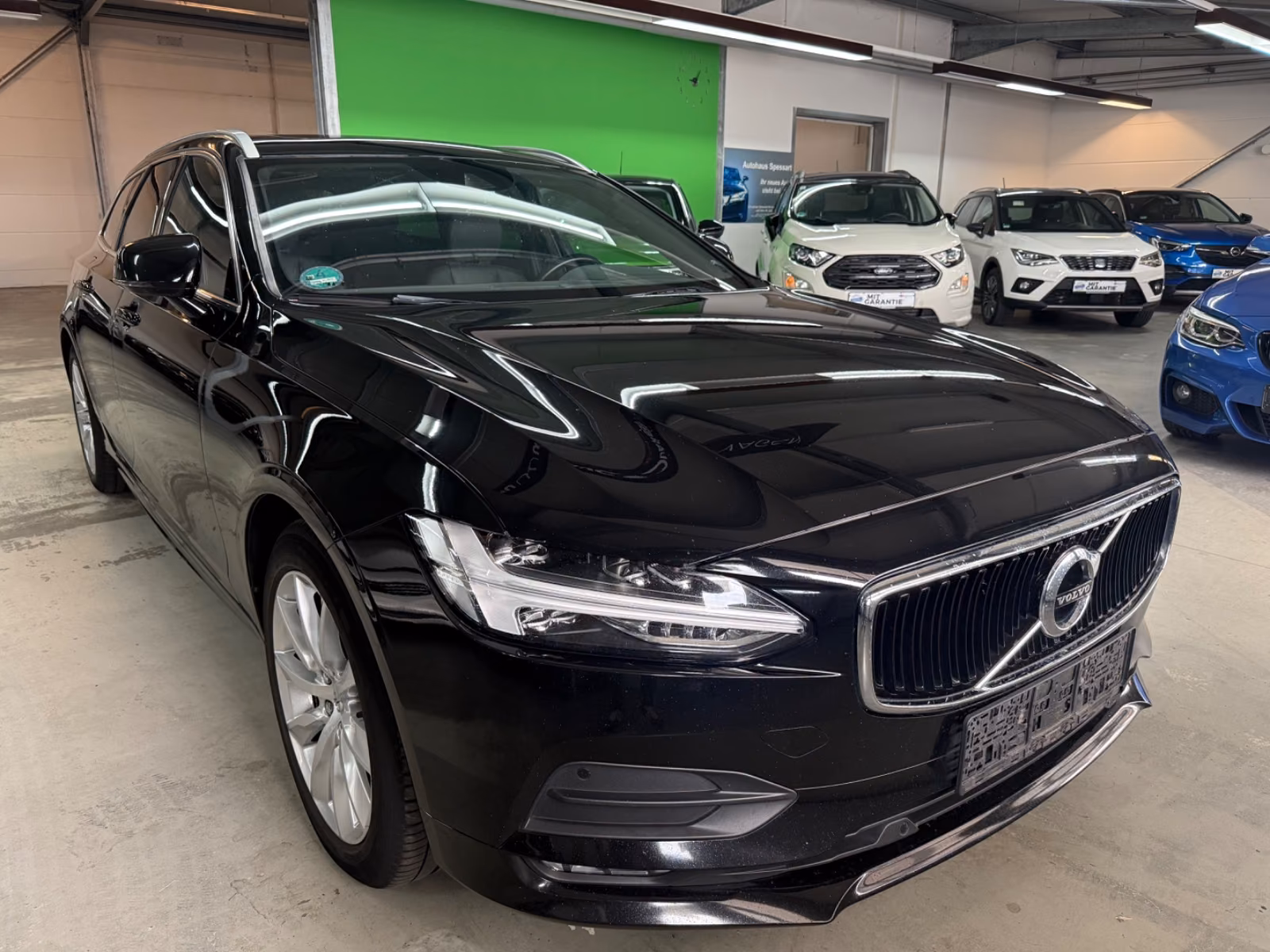 Volvo V90 D5 AWD | 235 ch | BVA | Cuir | Toit panoramique | Feux LED | Volant chauffant