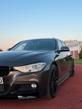 BMW Bmw  330d xdrive 2013 - BMW 330 aus 2013 mit Diesel-Antrieb: Limousine