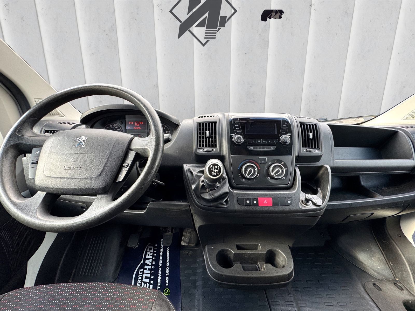 Fahrzeugabbildung Peugeot Boxer 435 L4 BlueHDi 165 DoKa*Klima*AHK*DOPPELK*