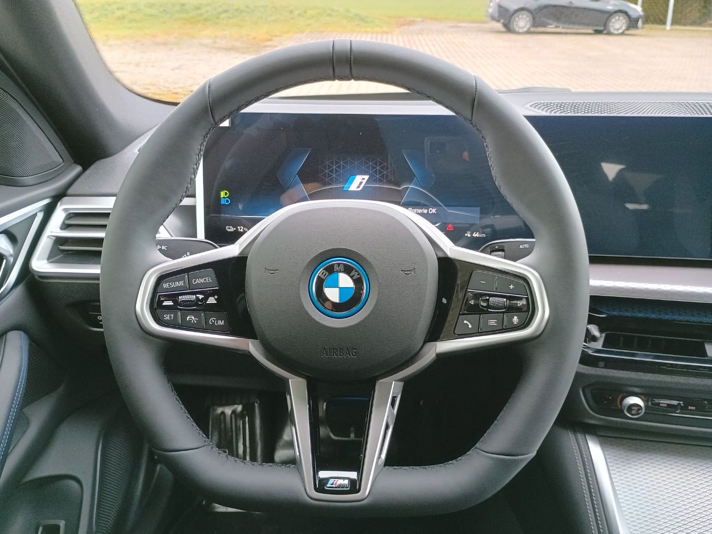 Fahrzeugabbildung BMW i4 eDrive35 Gran Coupé M-Sport HUD/AdaLED/ACC