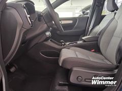 Foto Nummer 8: VOLVO XC 40