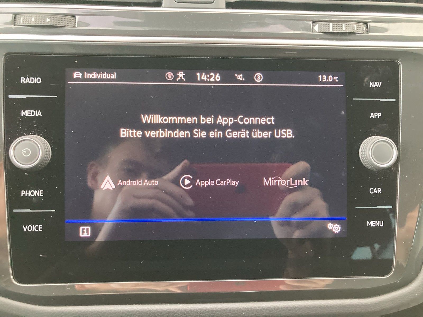 Fahrzeugabbildung Volkswagen Tiguan TSI Elegance 4M DSG Matrix Navi ACC STH A