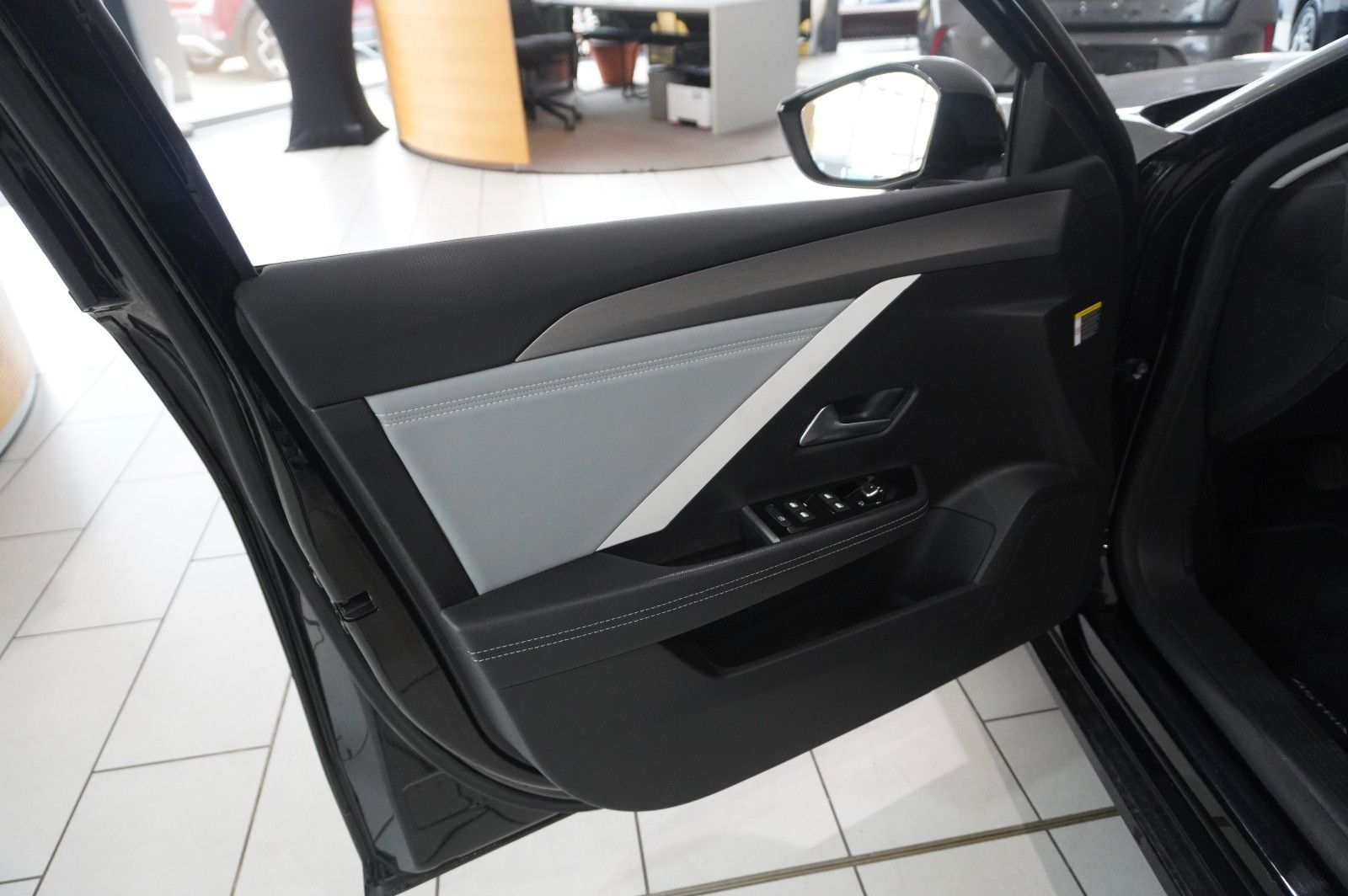 Fahrzeugabbildung Opel Astra L Lim. 1.5D ELEGANCE NAVI/LED/KAMERA/SPORT