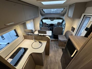 Carado Edition26 T Ford 447 ACC8-AutomSolarTV-Pkt 