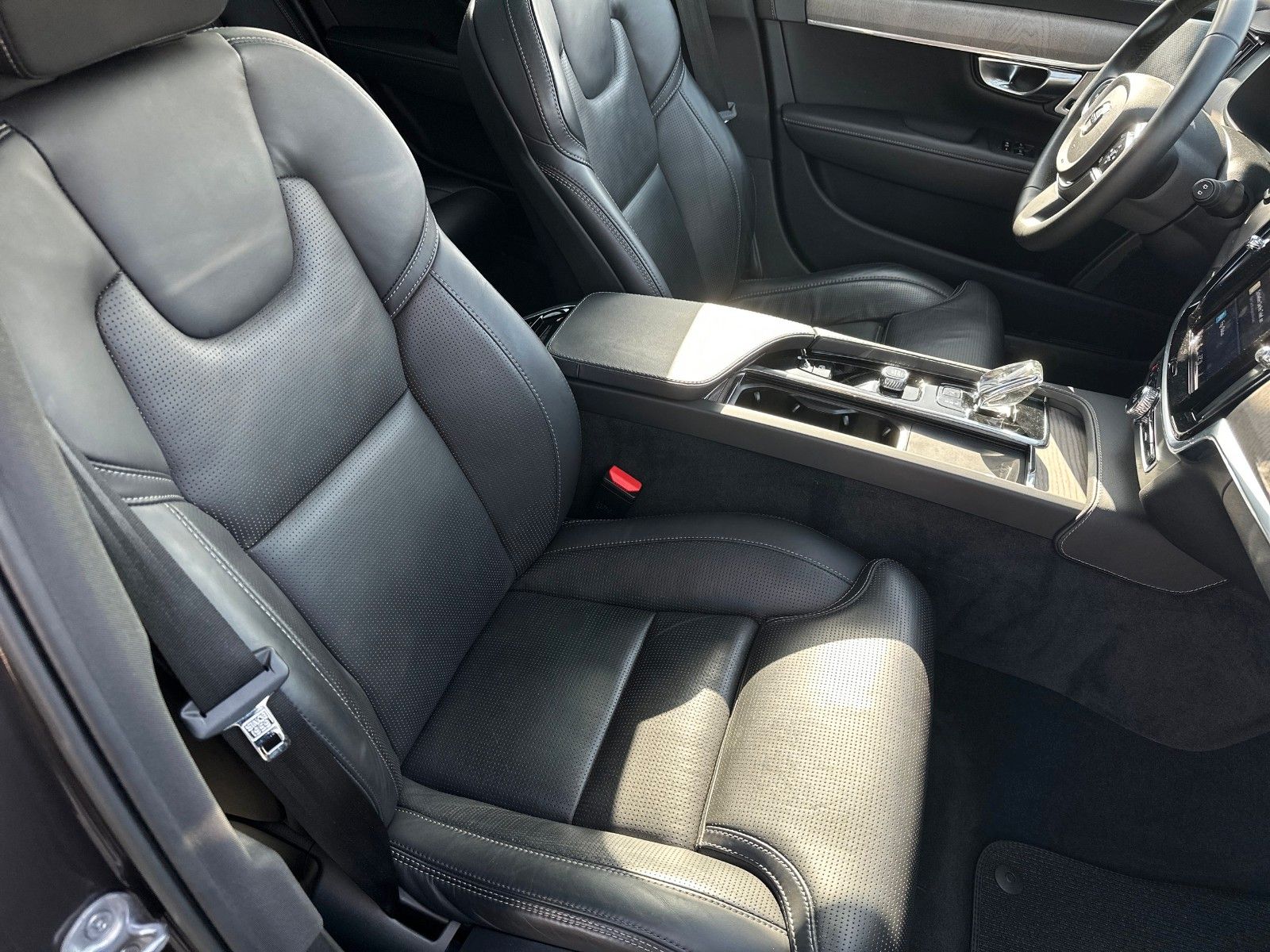 Fahrzeugabbildung Volvo V90 Cross Country Ultimate AWD, FAHRASSISTENZPAK