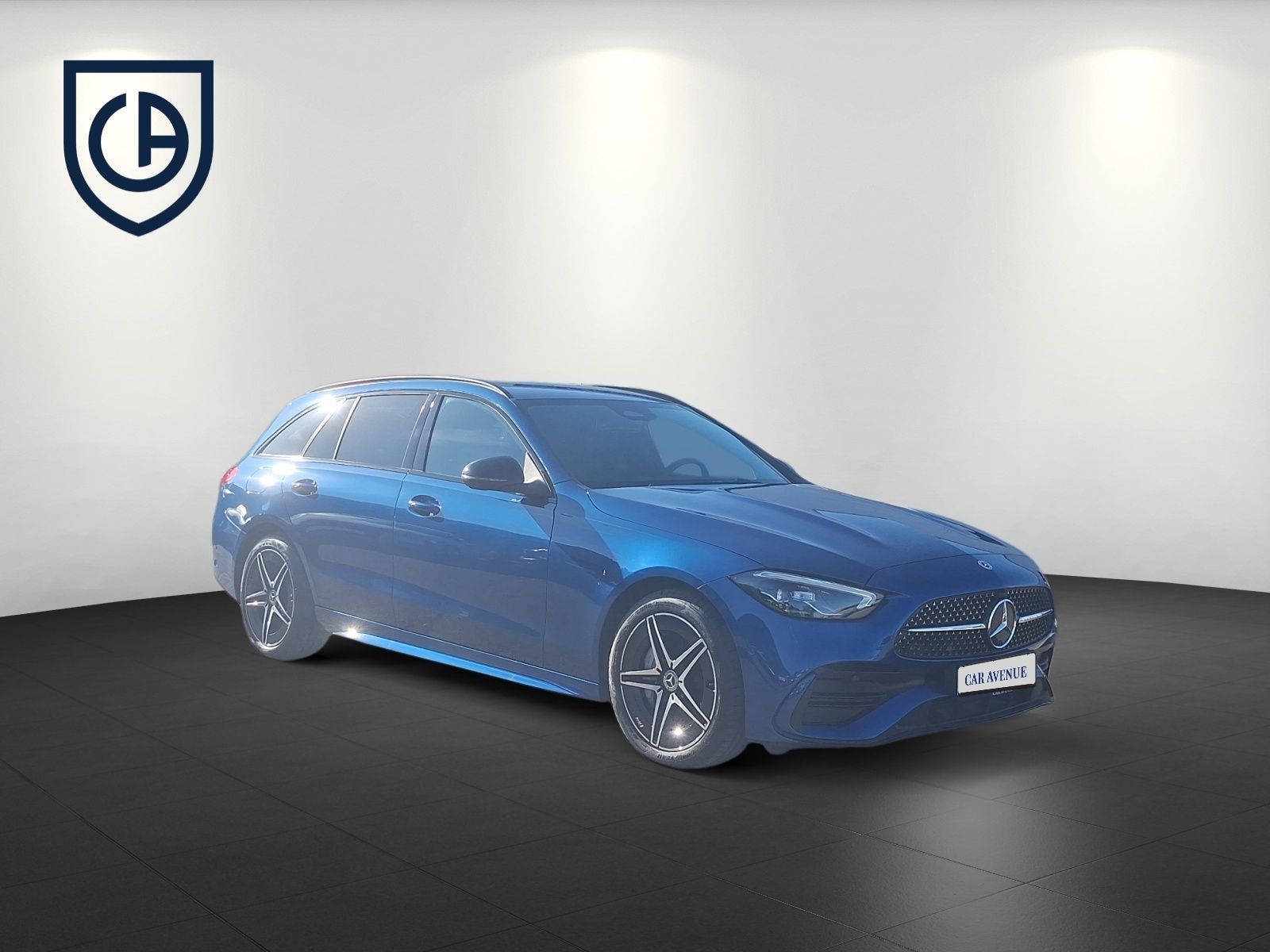 Mercedes-Benz C 300 de T AMG Line imagem 2
