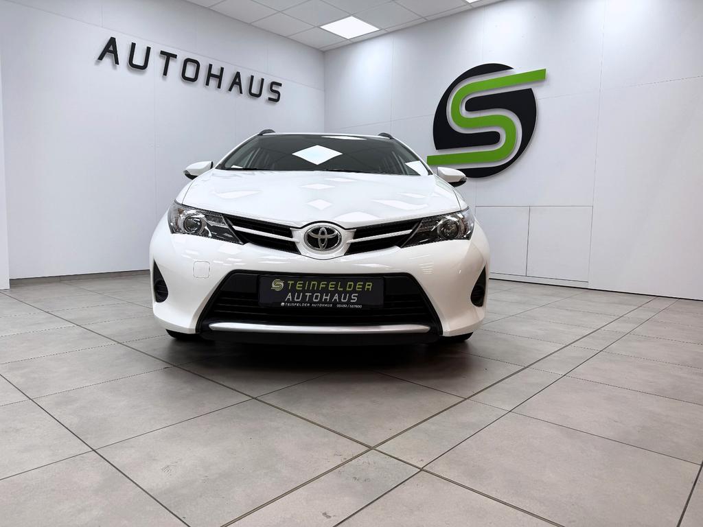 Toyota Auris Touring Sports