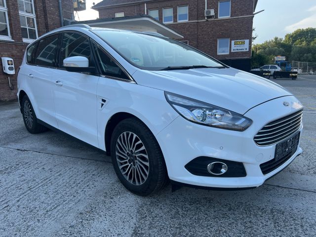 Ford S-Max S-MAX Titanium