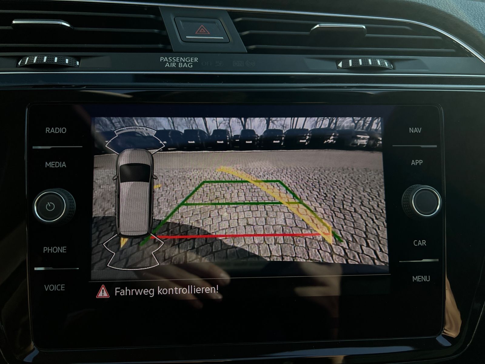 Fahrzeugabbildung Volkswagen Touran Highline 2.0 TDI DSG *AHK, LED, 7 Sitze,