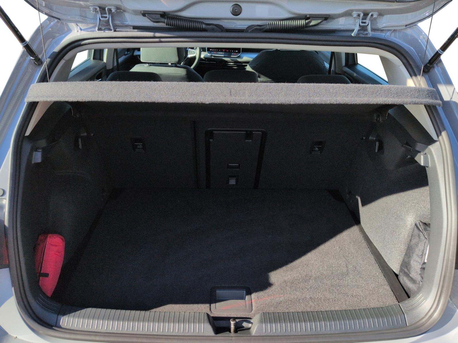 Volkswagen Golf VIII 1.5TSI DSG Life CLIMATRONIC+SHZ+KAMERA, миниатюра 16