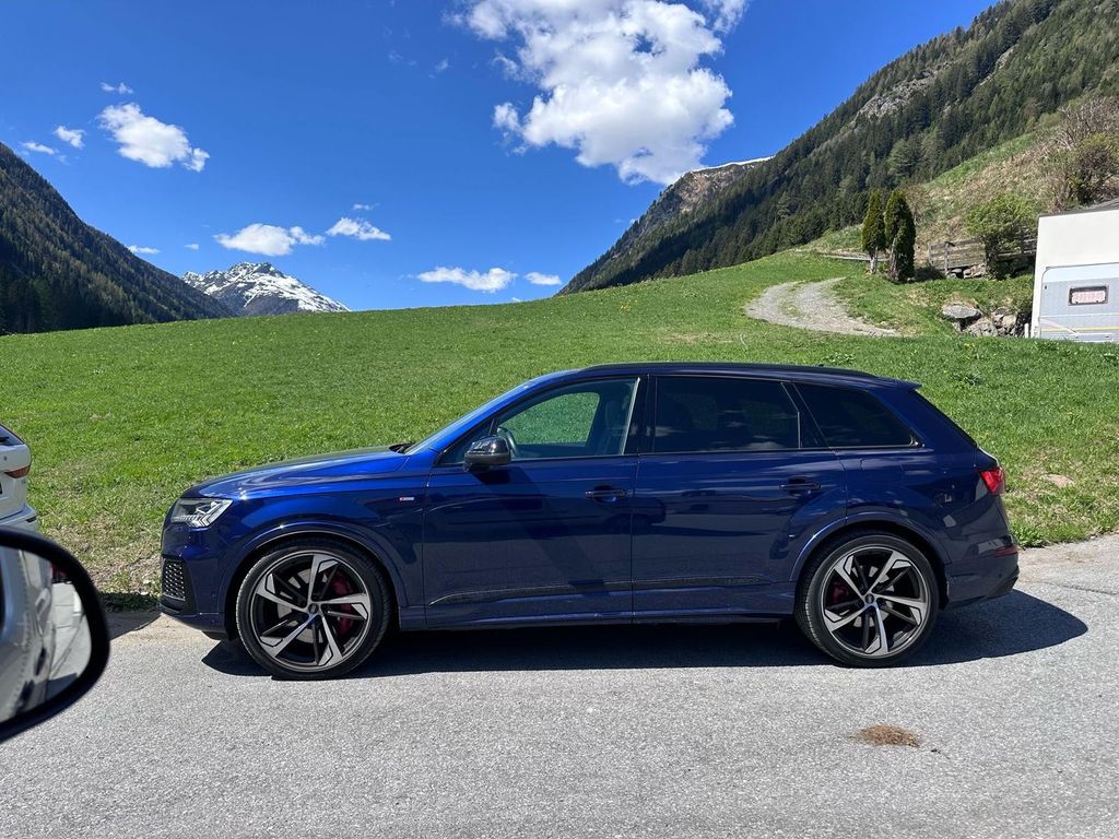 Image of Audi Q7