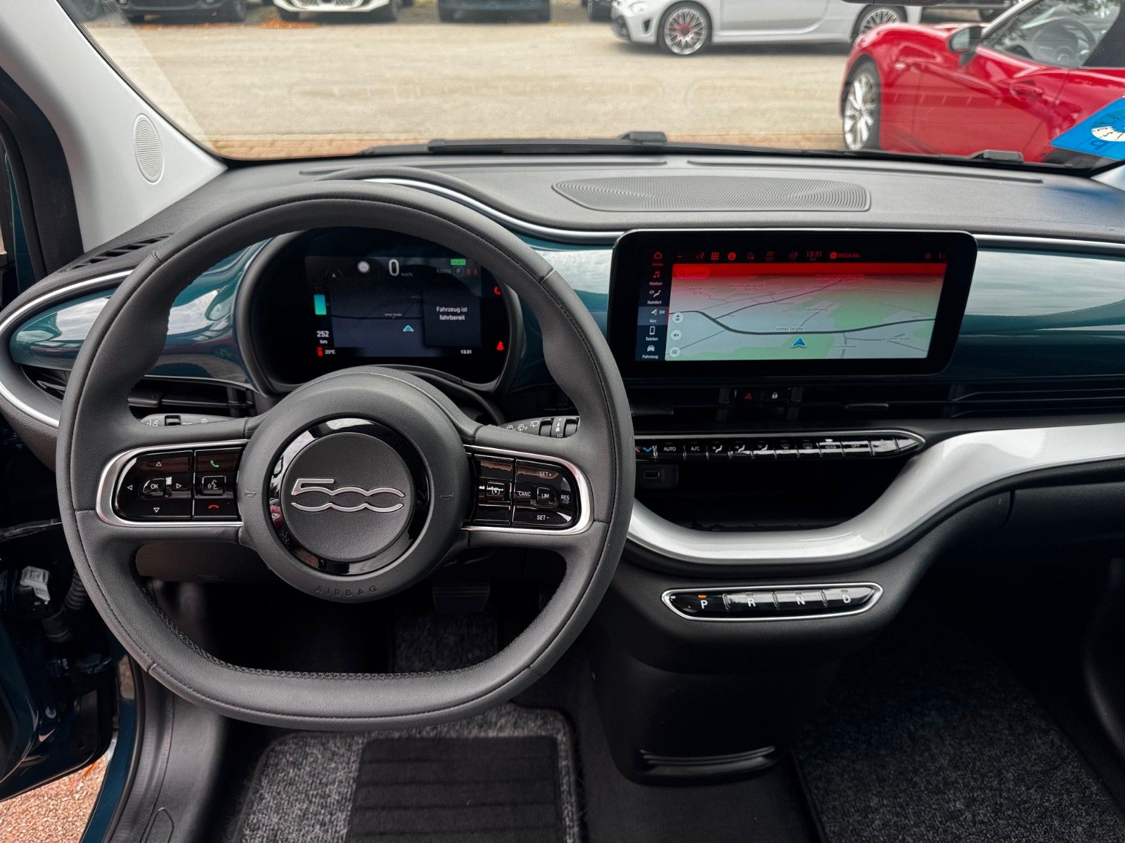 Fahrzeugabbildung Fiat 500e 3+1 Icon NAVI TOTWINKEL LED KLIMAAUT.