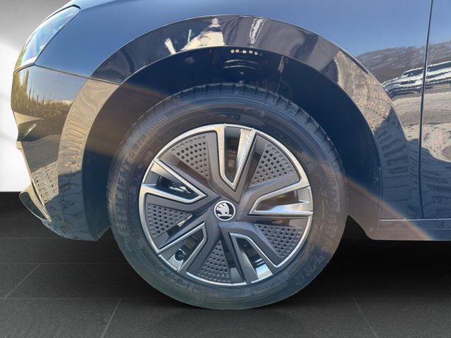 Skoda Fabia Selection*4xPDC*CAM*NAVI*SHZ*LED*
