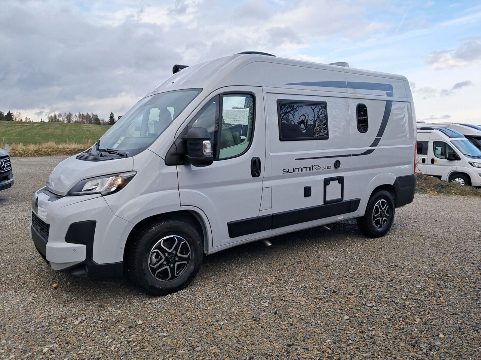 Fahrzeugabbildung Pössl Summit Shine 540 Citroen 140 PS Lithium,Solar