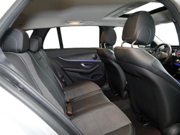 Mercedes E 200 - 6