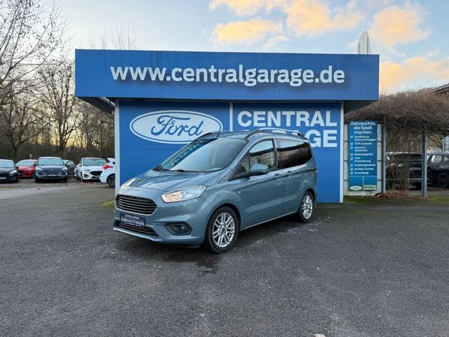 Ford Tourneo Courier 1.0 EcoBoost Titanium