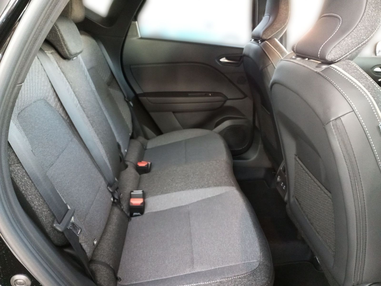 Fahrzeugabbildung Mitsubishi ASX EDITION 1.8 Hybrid Navi ACC Assistenzp.