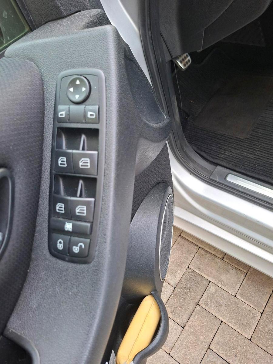 Mercedes-Benz 200 2008 — photo 8