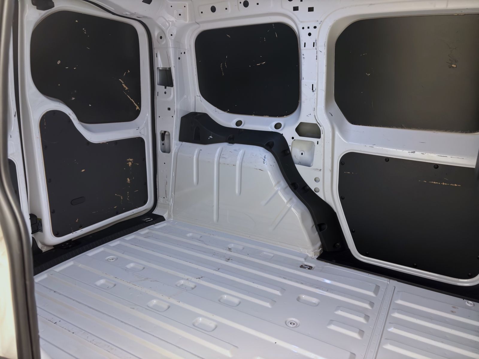 Volkswagen Caddy - Bild 15