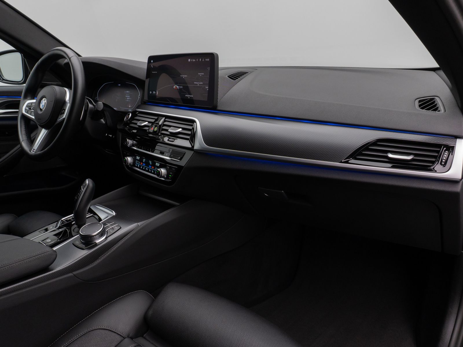 Fahrzeugabbildung BMW 530d M Sport 360°DAB H/K Massage Alarm 19Zoll