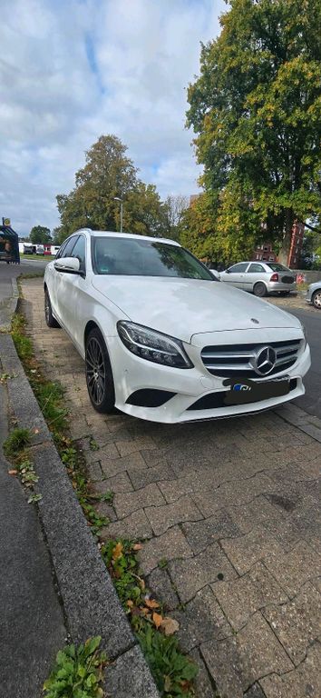 Image of Mercedes-Benz C 220