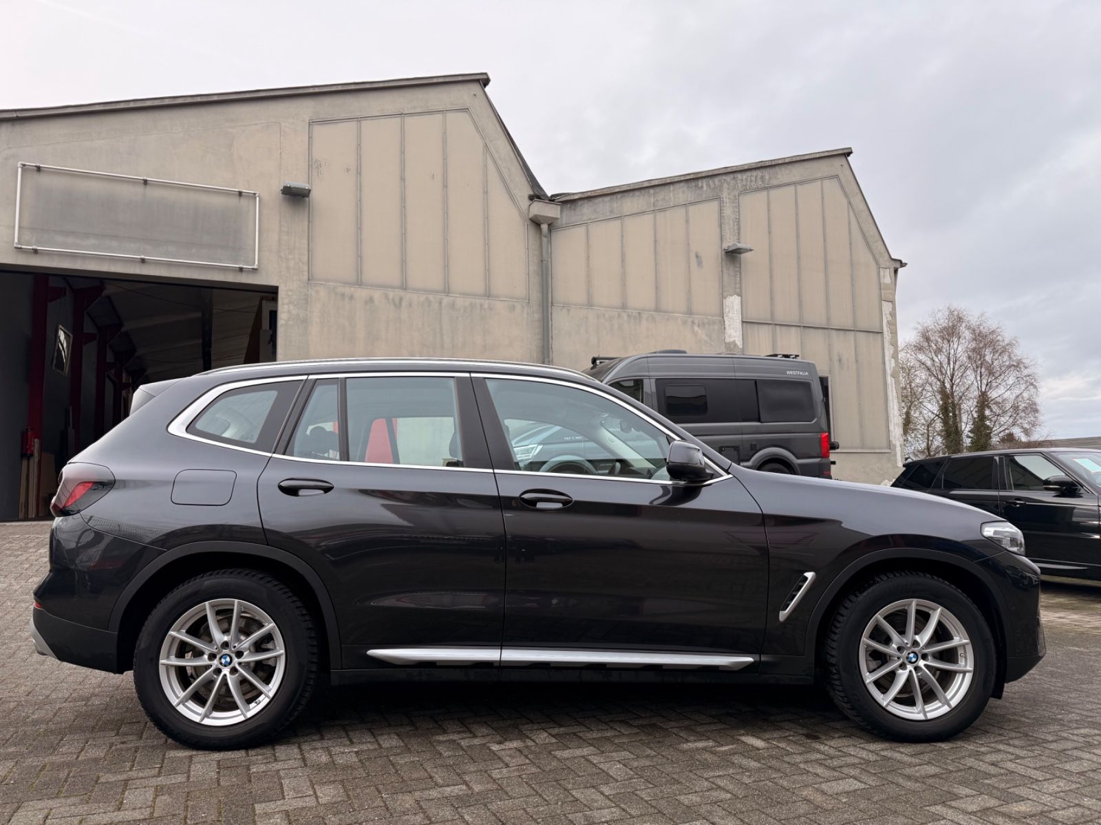 BMW X3 xDrive 20 d LEDER NAVI AUTOMATIK NEUES MODELL foto 4
