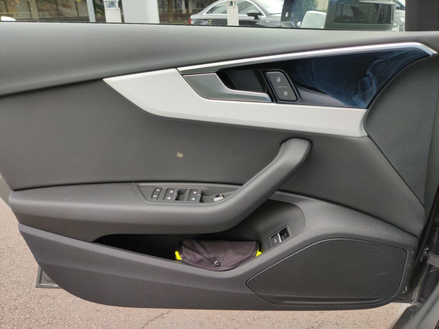 Fahrzeugabbildung Audi A4 Avant S line 35 TFSI, S tronic, Businesspak,