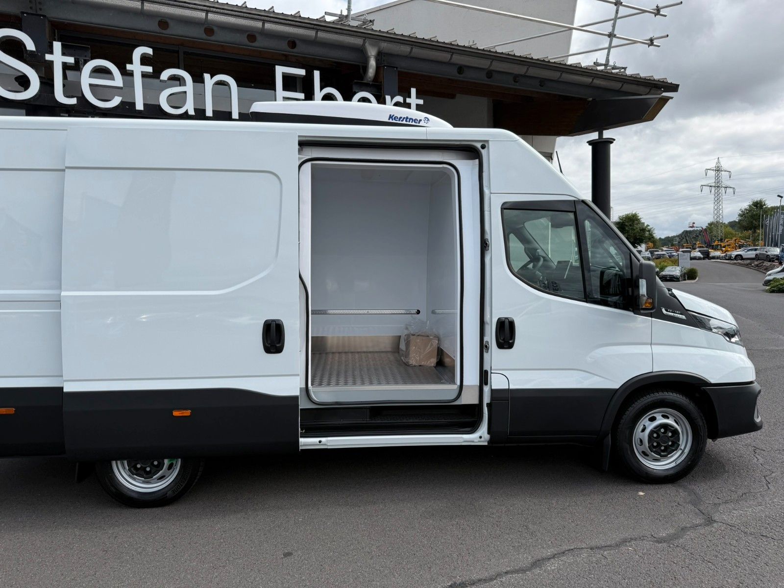 Fahrzeugabbildung Iveco Daily 35S16HA8 V Kühlkastenwagen *R 3520 mm*Navi