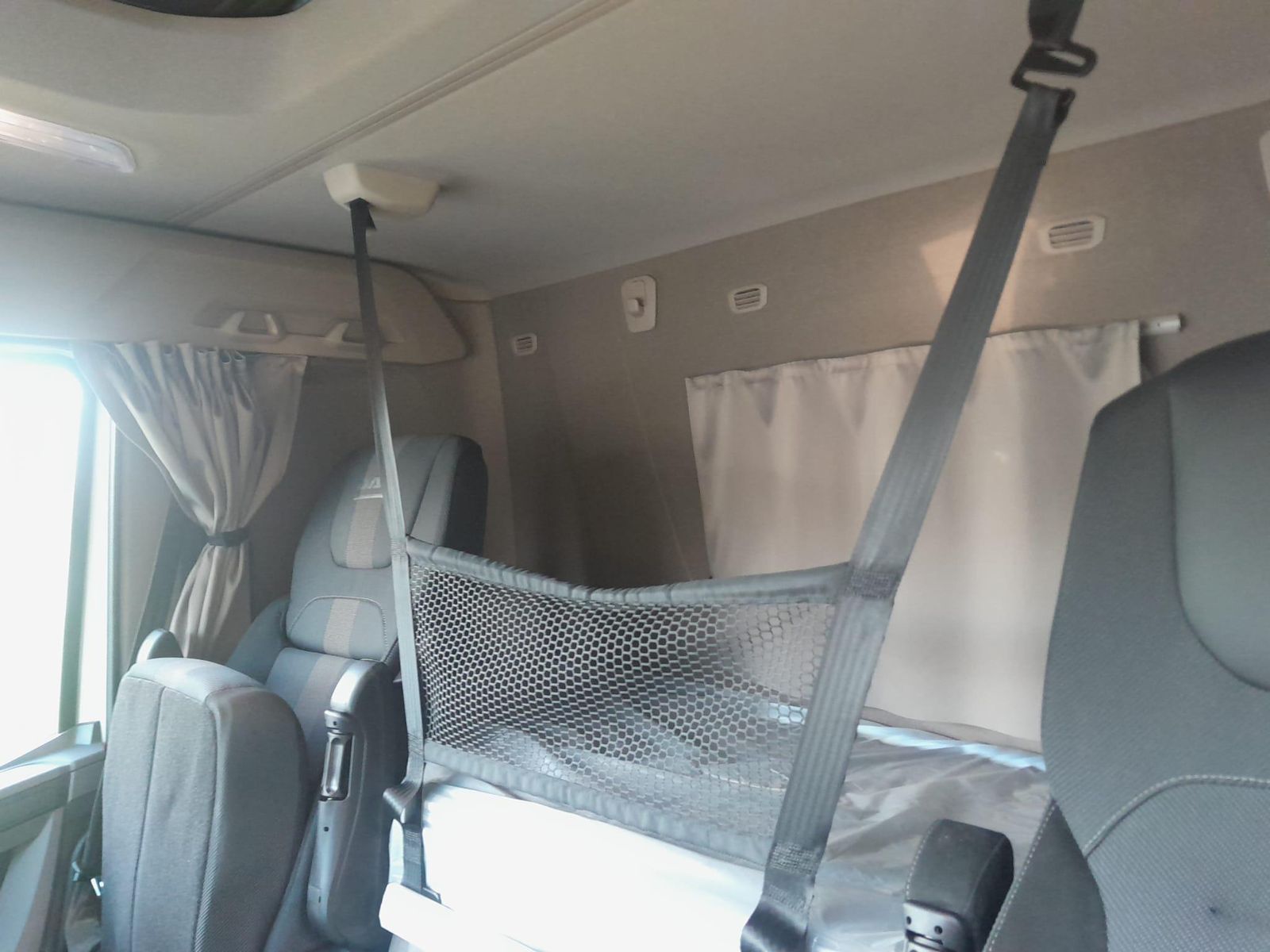 Fahrzeugabbildung DAF FAN XF 480 NGD Abrollkipper PHT 20 Palfinger