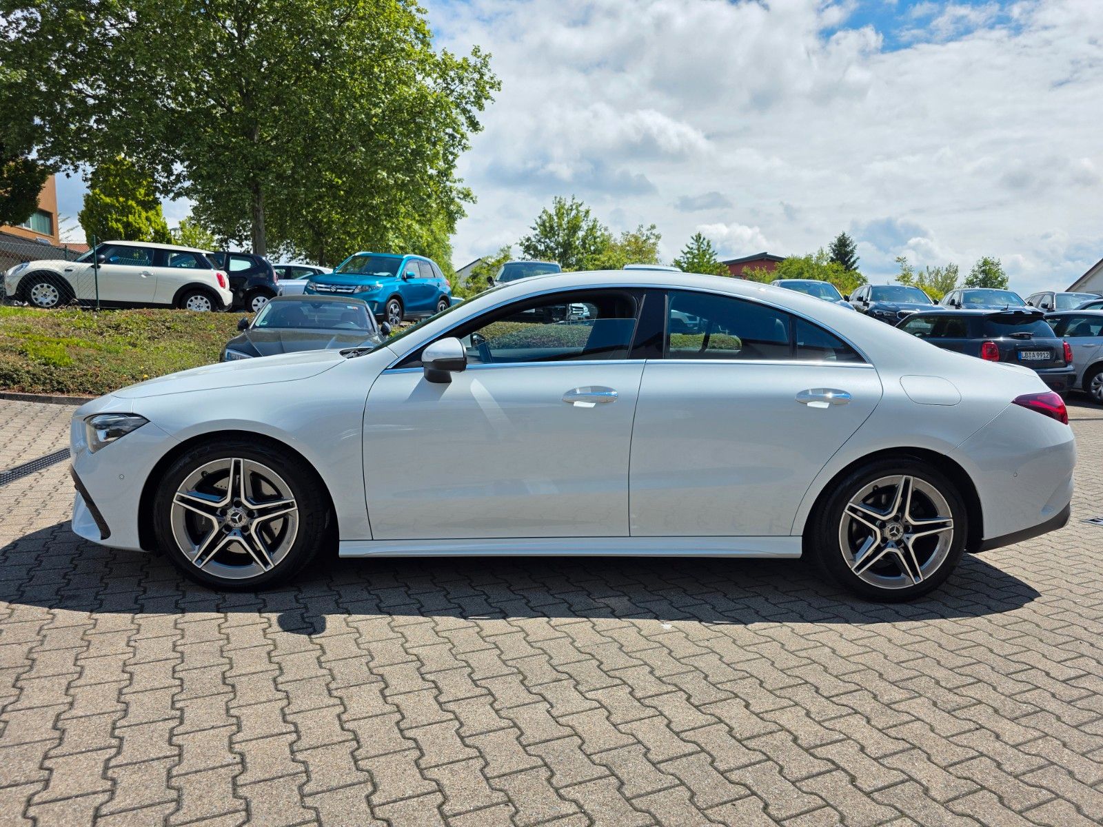 Mercedes-Benz CLA 200 d Kamera LED AMG Line foto 4