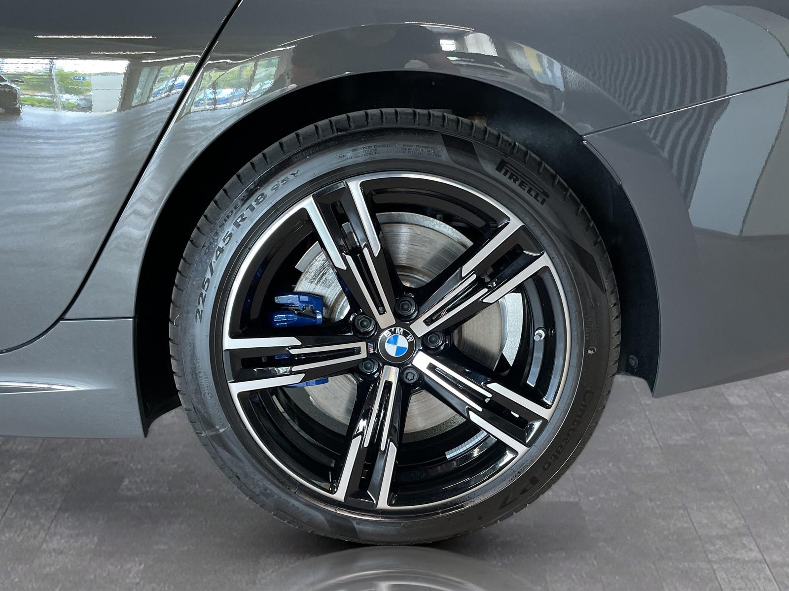 BMW 320d xDrive Limousine M Sport AHK Kamera HiFi
