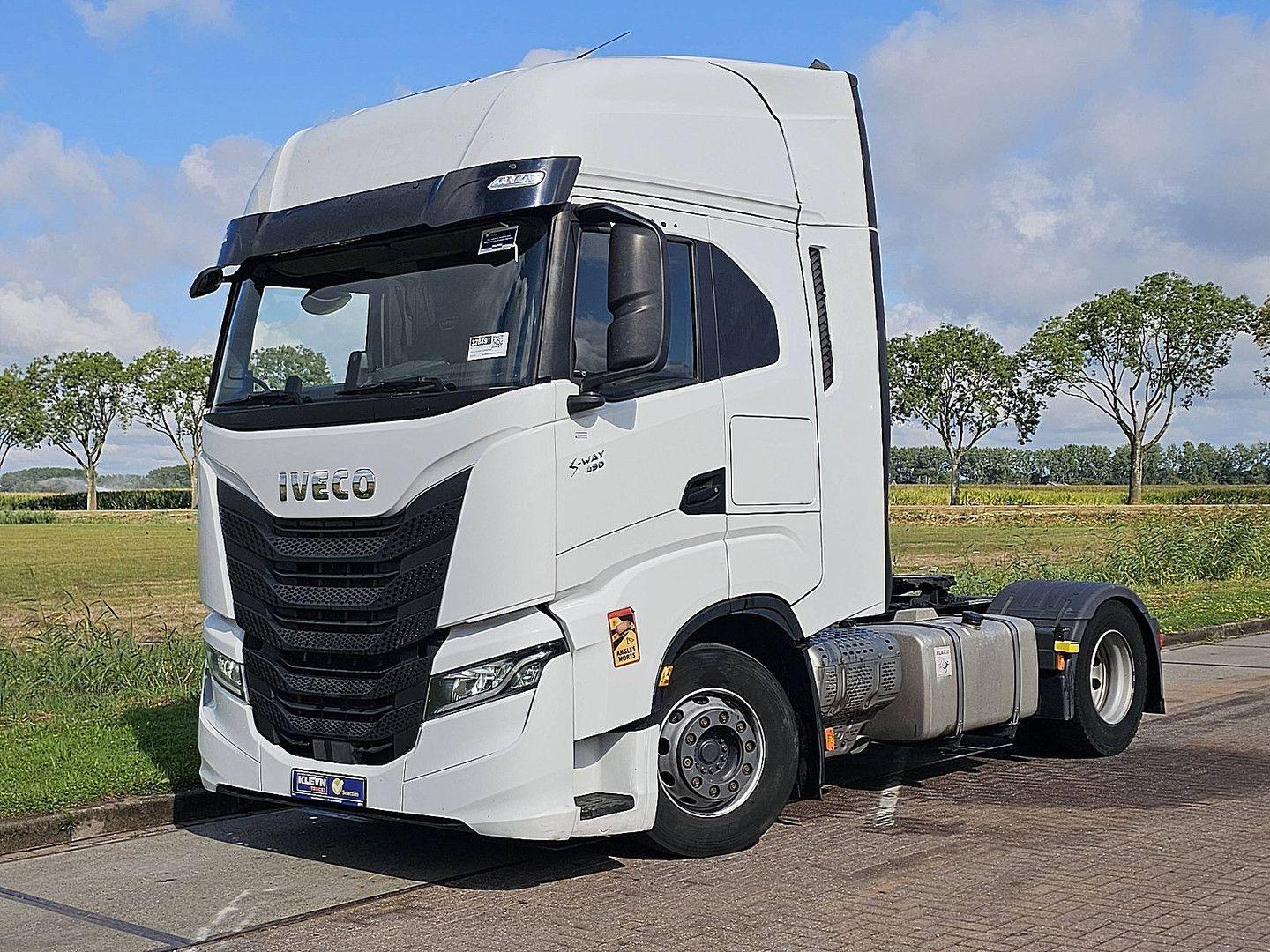 Iveco S-WAY AS440S49