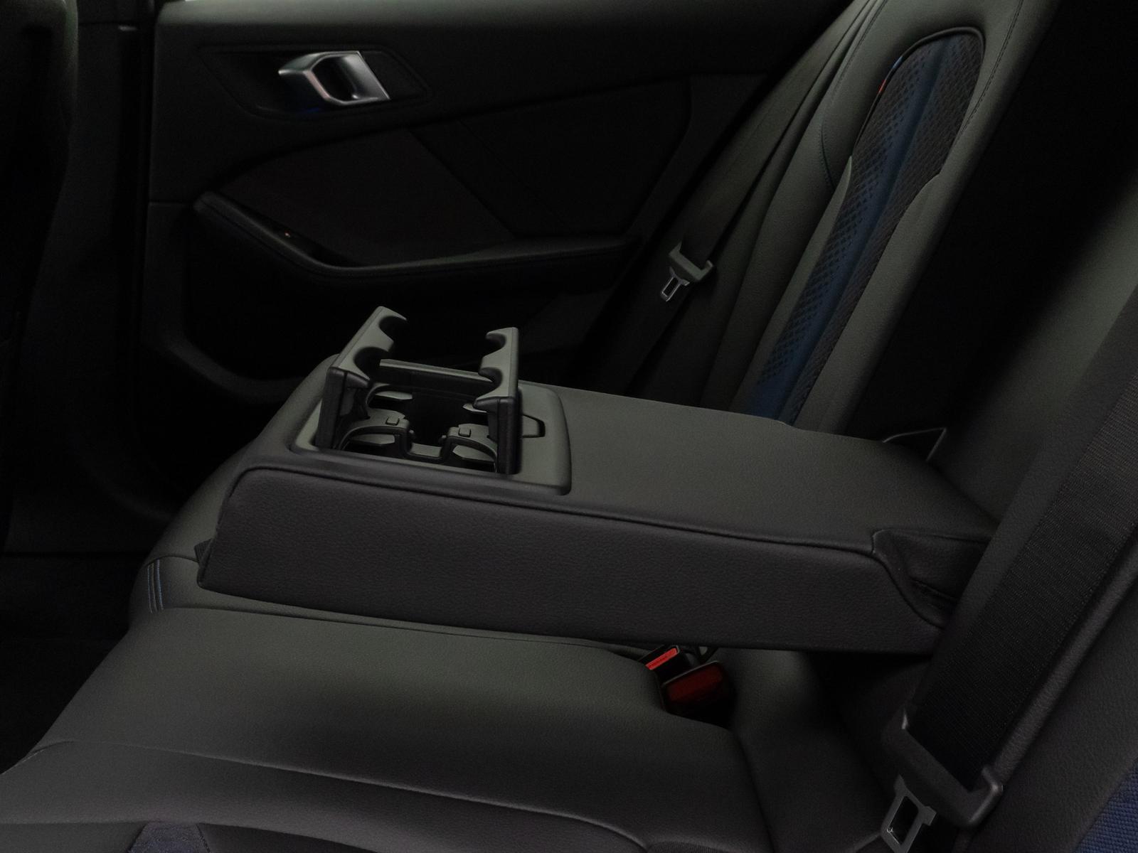 BMW M135i xD HUD DAB H/K Komfort 19" Lenkradheizung