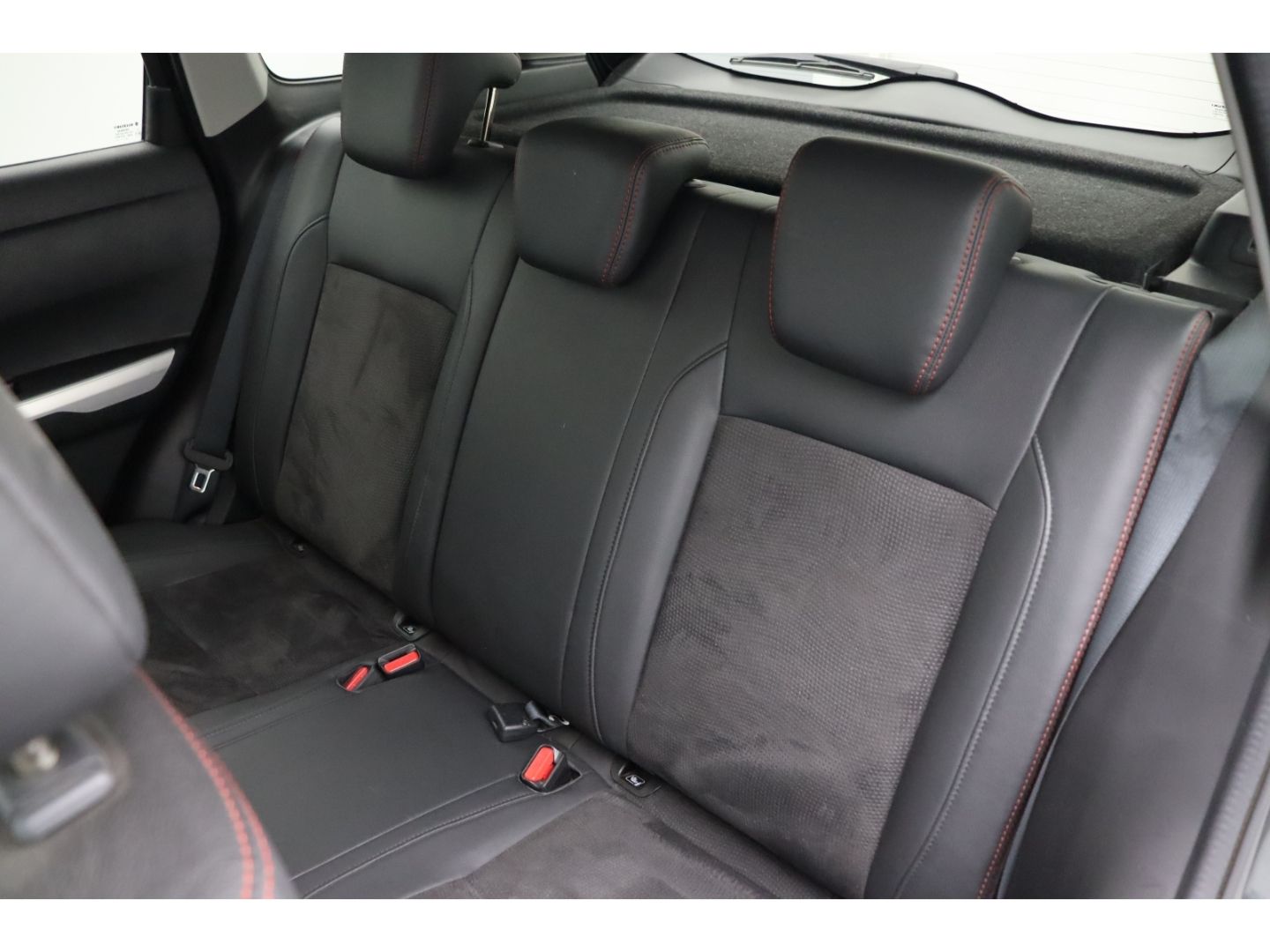 Fahrzeugabbildung Suzuki Vitara 1.4 S 4x4 ACC Kamera Navigation SHZ