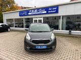 Kia Venga UEFA Euro 2016 - Kia Venga mit Schiebedach
