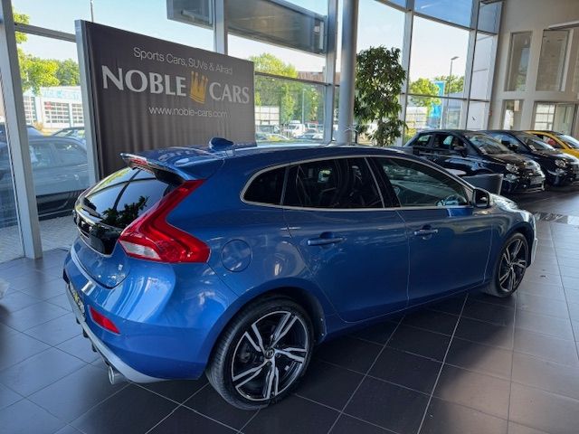 Fahrzeugabbildung Volvo V40 R Design RFK PDC KLIMA LED NAVI SHZ