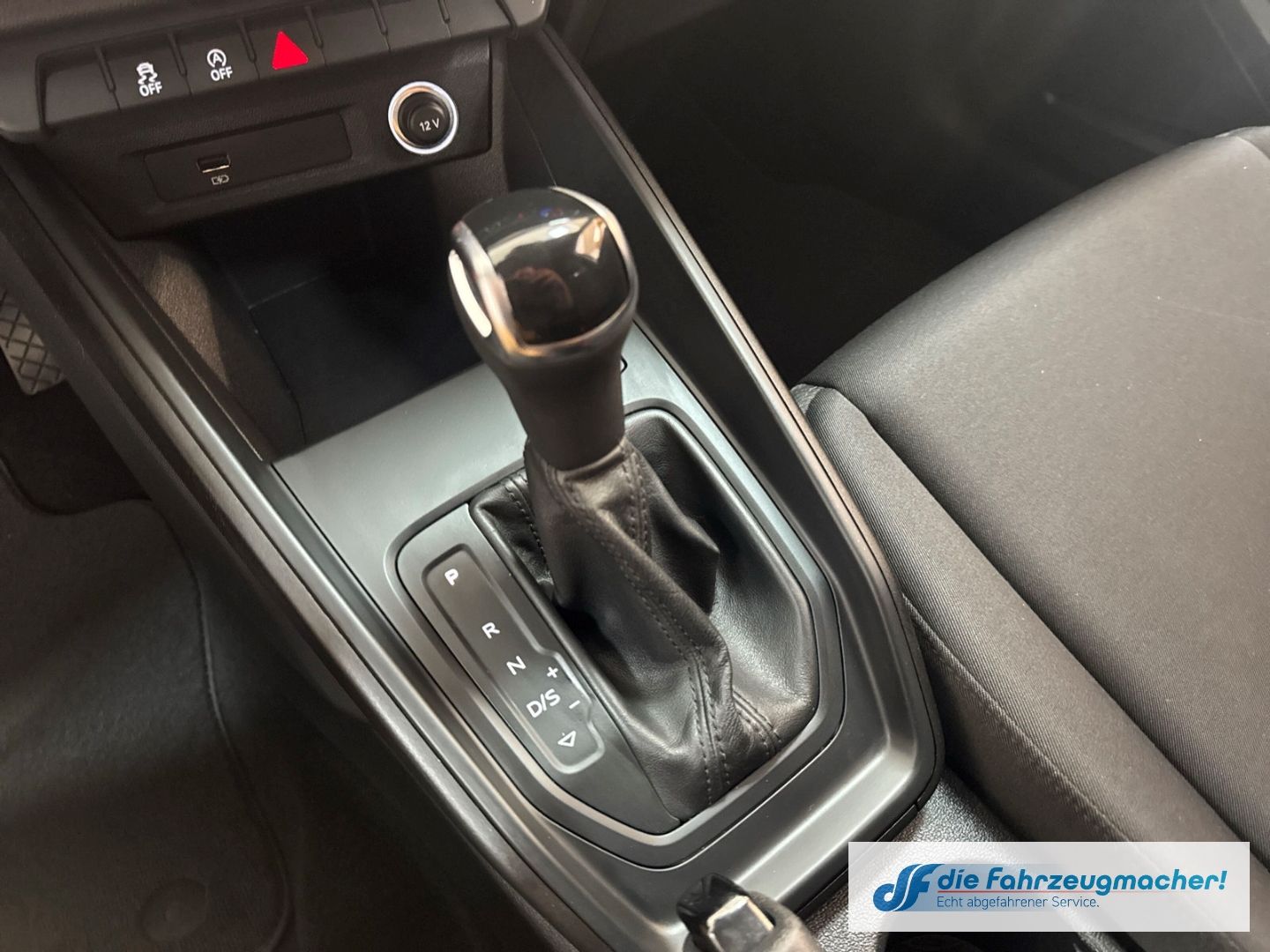 Fahrzeugabbildung Audi A1 Sportback 30 TFSI Digitales Cockpit 2-Zonen-K